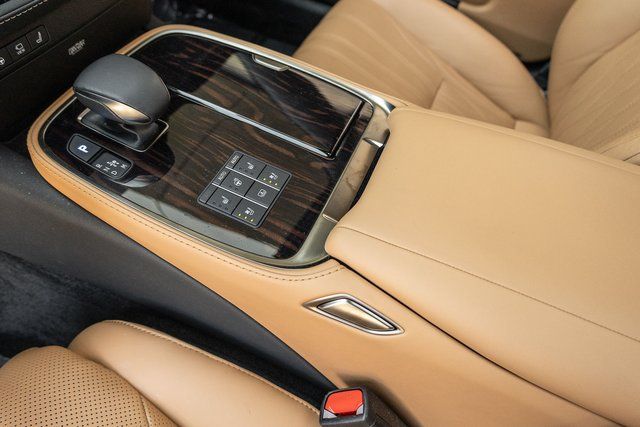 2024 Lexus LS 500 photo 11