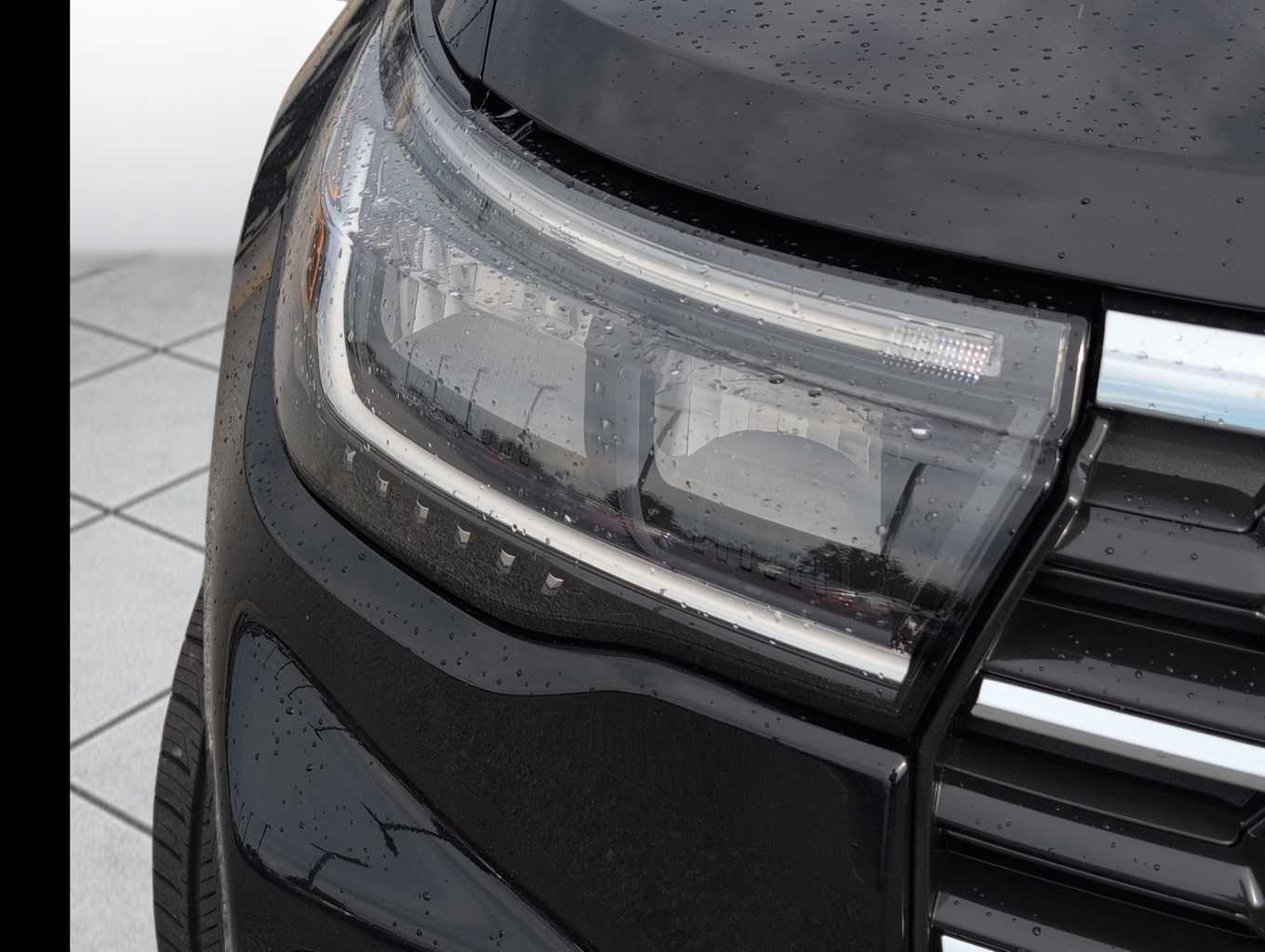 2025 Ford Explorer photo 13