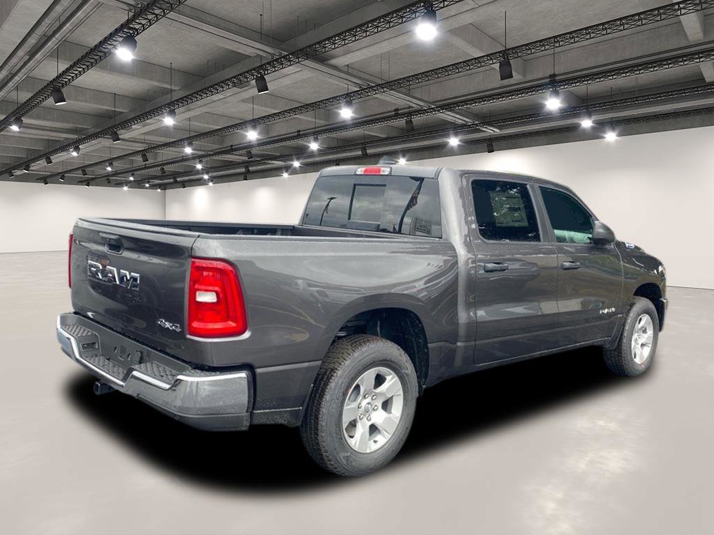 2025 Ram 1500 Tradesman photo 3