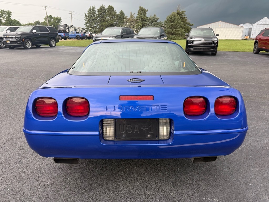 1995 Chevrolet Corvette Base photo 4