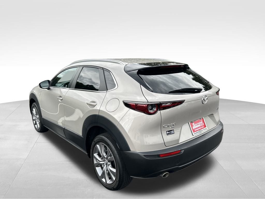 2022 Mazda CX-30 2.5 Select photo 3
