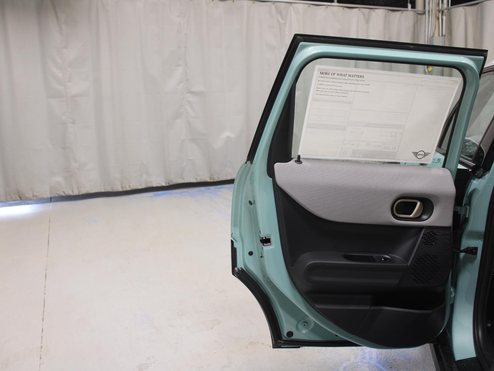 2026 Mini Cooper Hardtop S 4 Door Iconic photo 21
