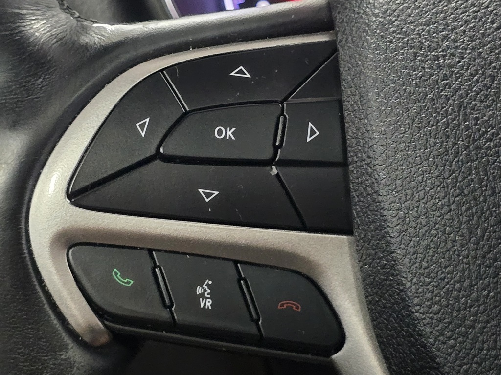 2018 Jeep Grand Cherokee Altitude photo 29