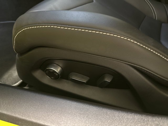 2022 Chevrolet Corvette Stingray 2LT photo 10