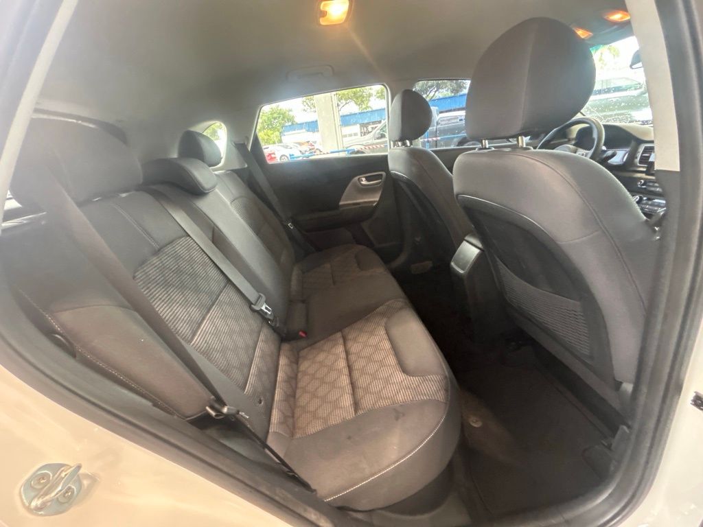2019 Kia Niro FE photo 27