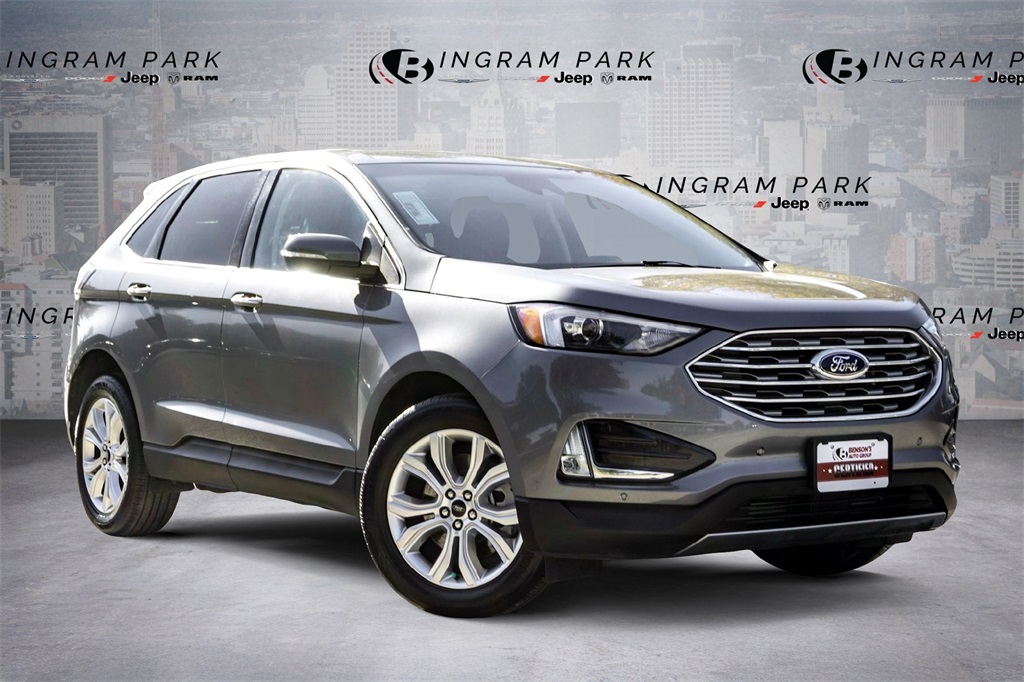 2024 Ford Edge Titanium's photo