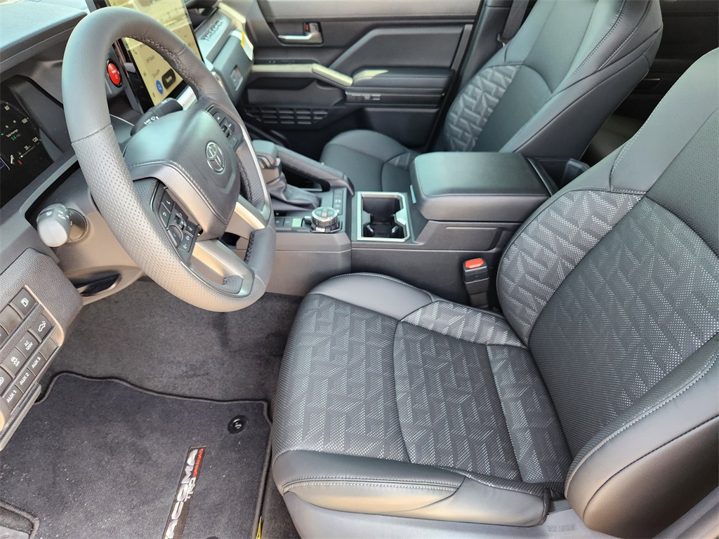 2025 Toyota Tacoma TRD Off-Road photo 9
