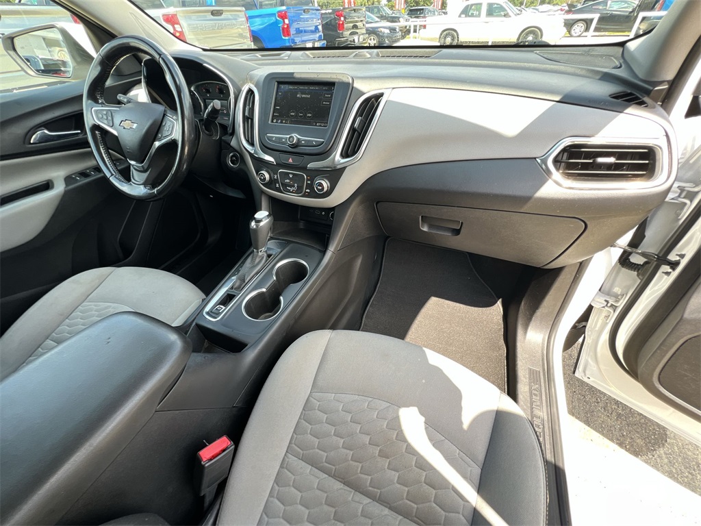 2019 Chevrolet Equinox LT photo 35