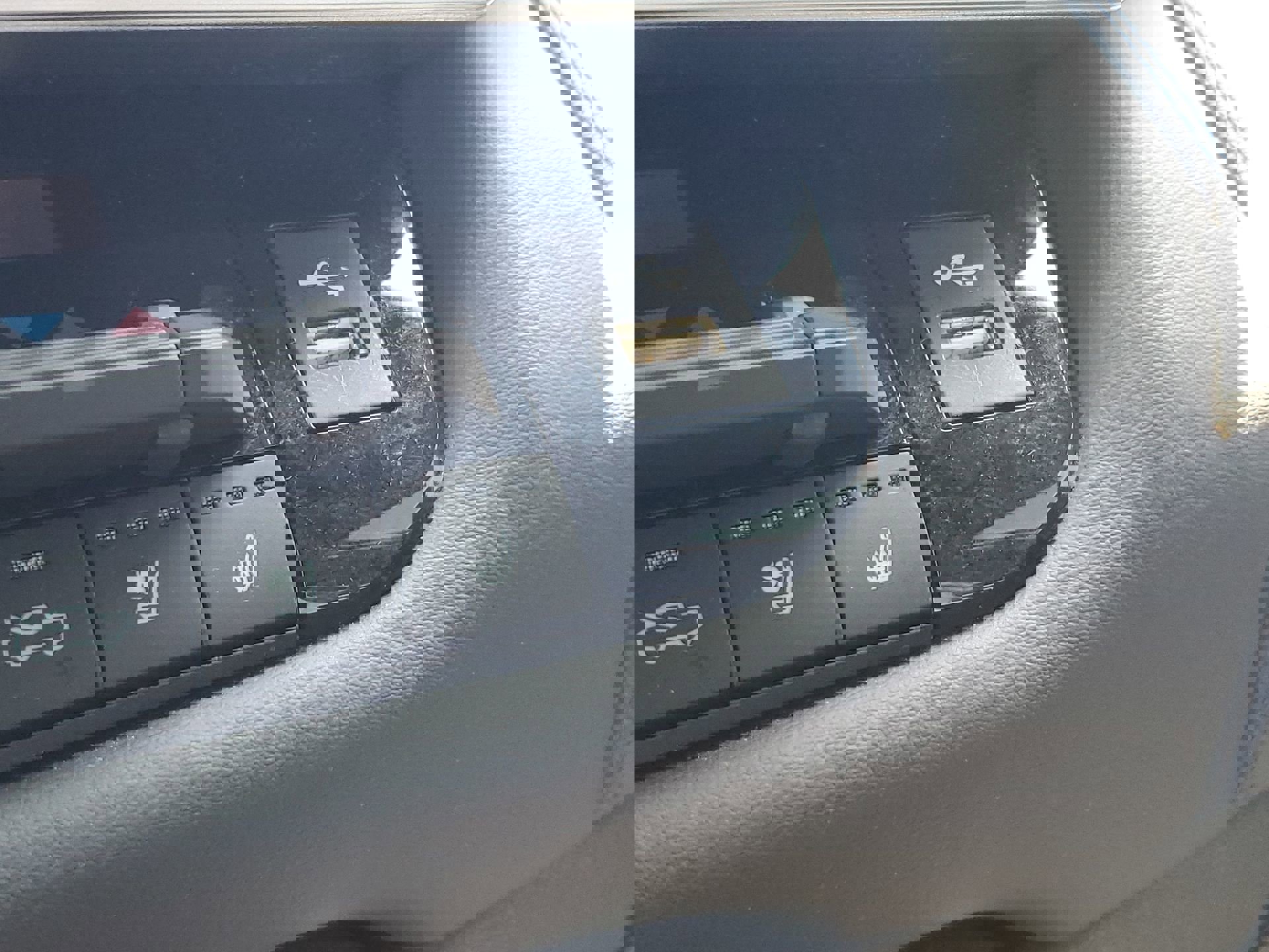 2023 Toyota Tundra Platinum photo 32