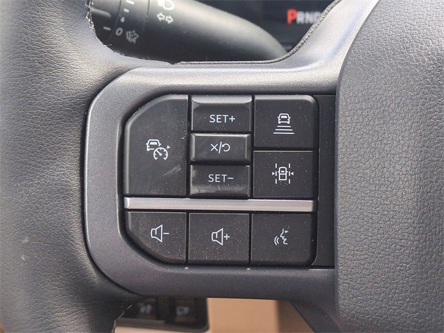 2025 Ford F-350 Lariat photo 25