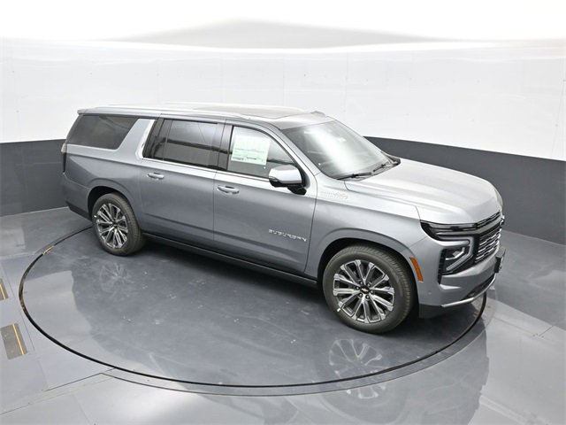 2026 Chevrolet Suburban High Country's photo