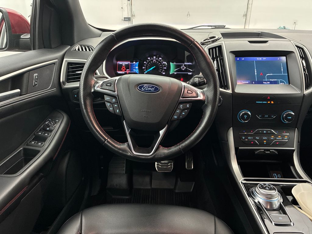 2020 Ford Edge ST photo 12