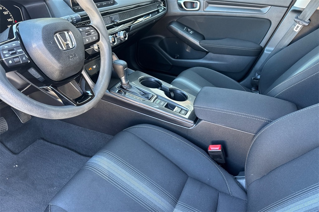 2023 Honda Civic LX Hatchback photo 11
