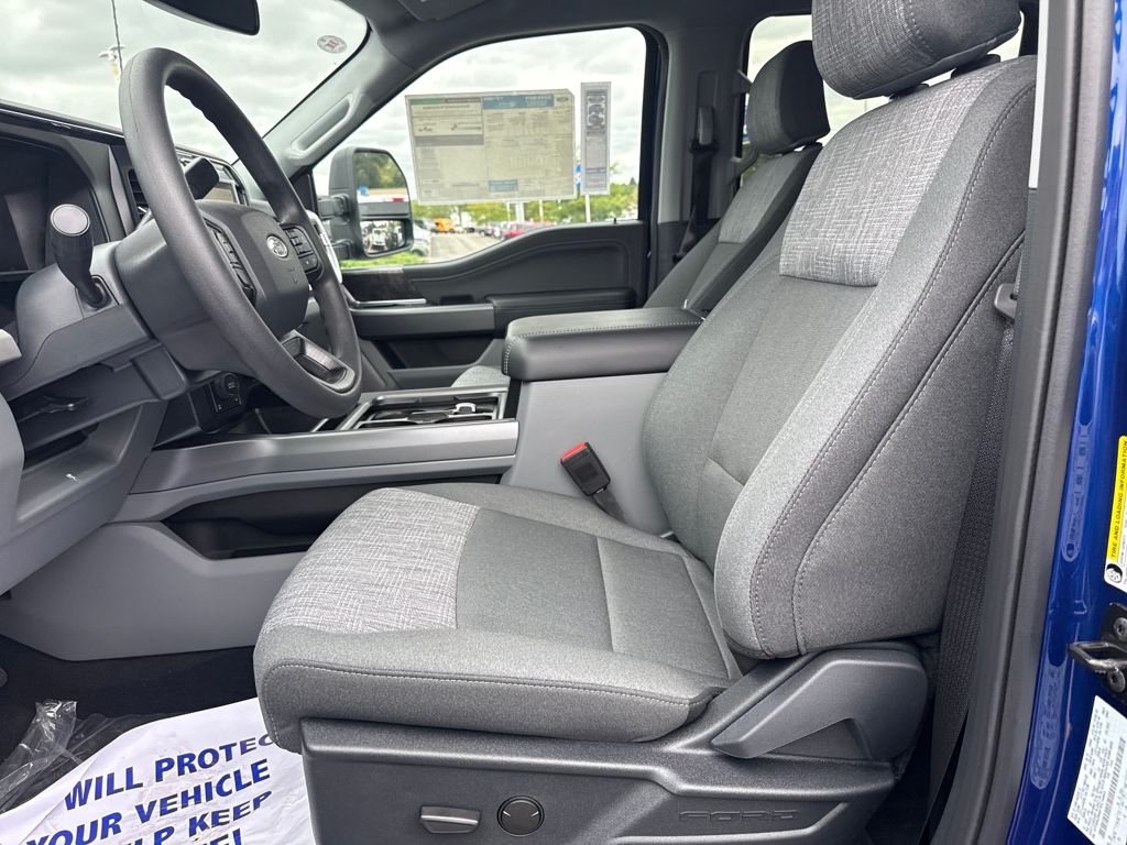 2026 Ford F-250 XLT photo 16