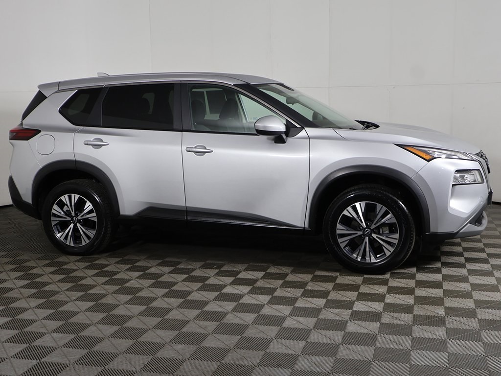 2023 Nissan Rogue SV photo 9