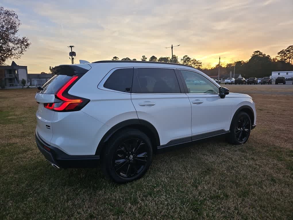 2023 Honda CR-V Hybrid Sport Touring photo 4