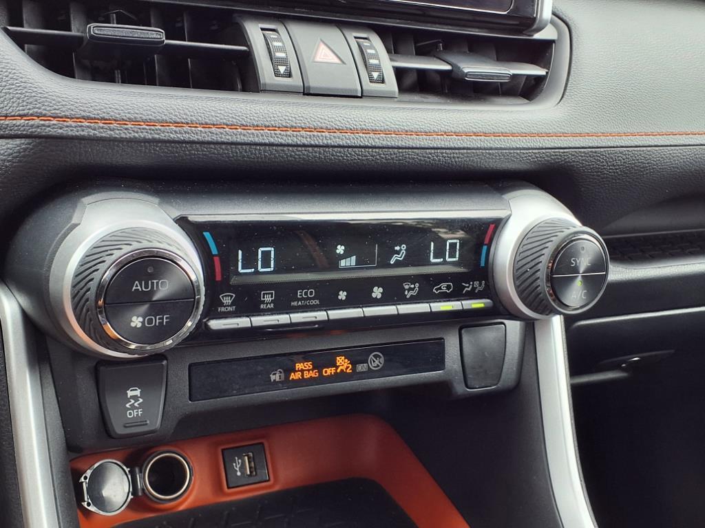 2023 Toyota RAV4 Adventure photo 8