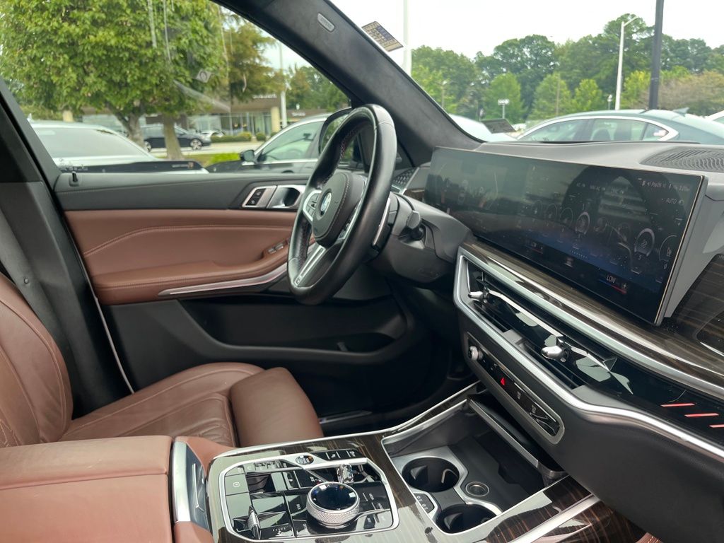 2023 Bmw X7 M60i photo 31