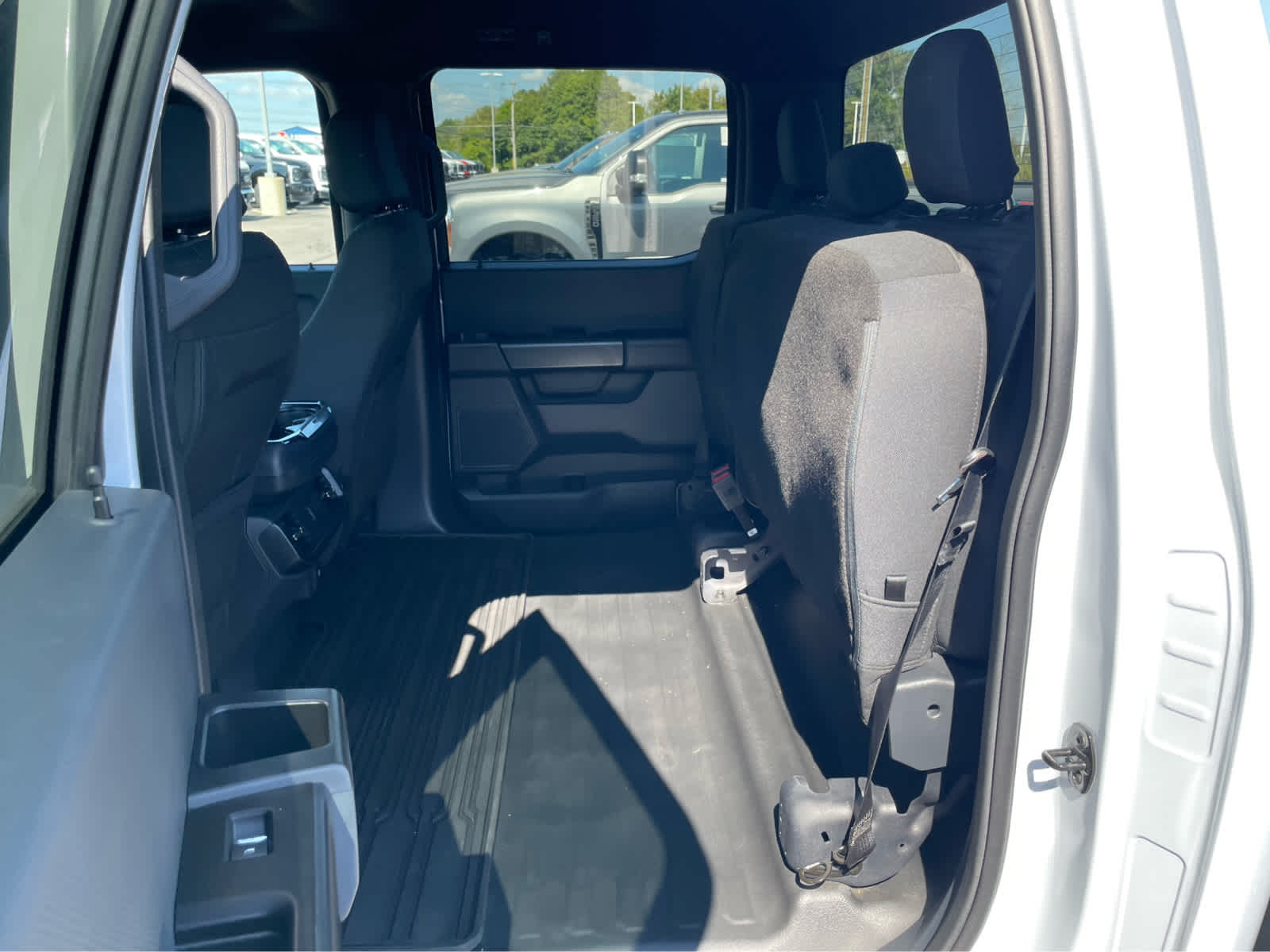 2022 Ford F-150 XL photo 28