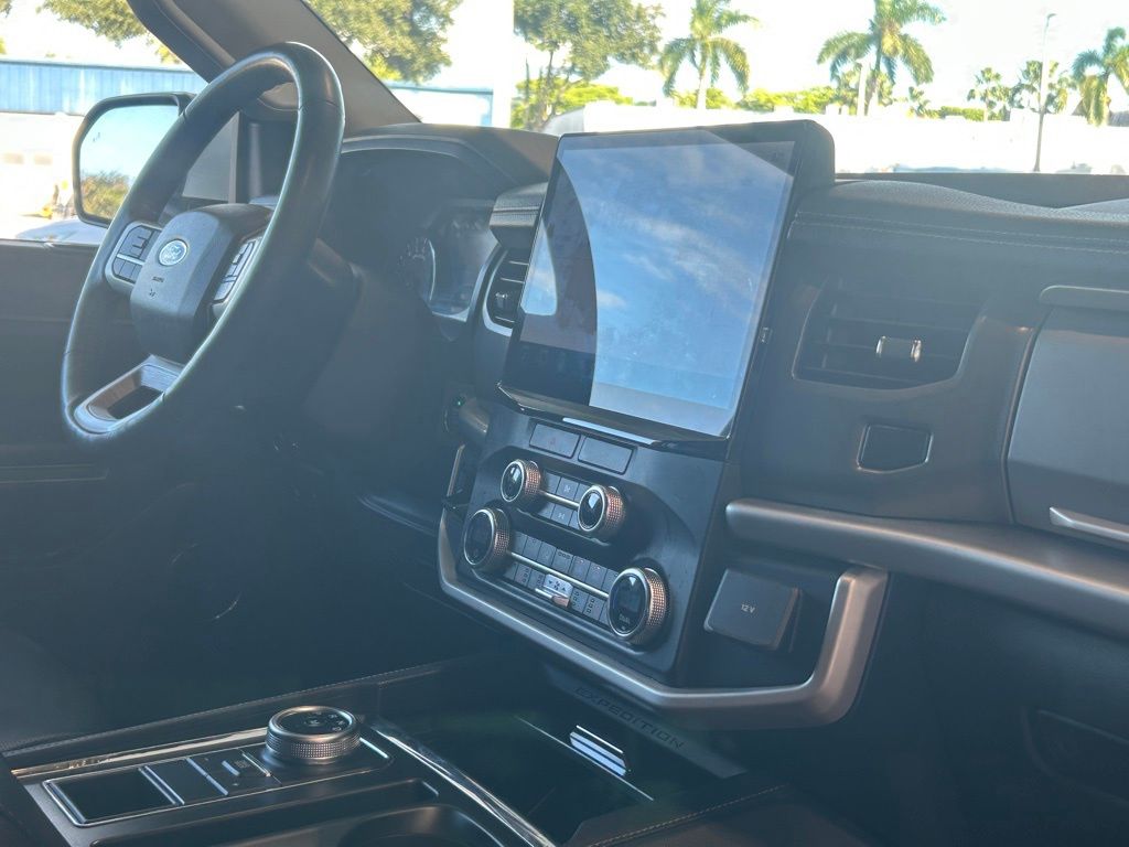 2022 Ford Expedition XLT photo 20