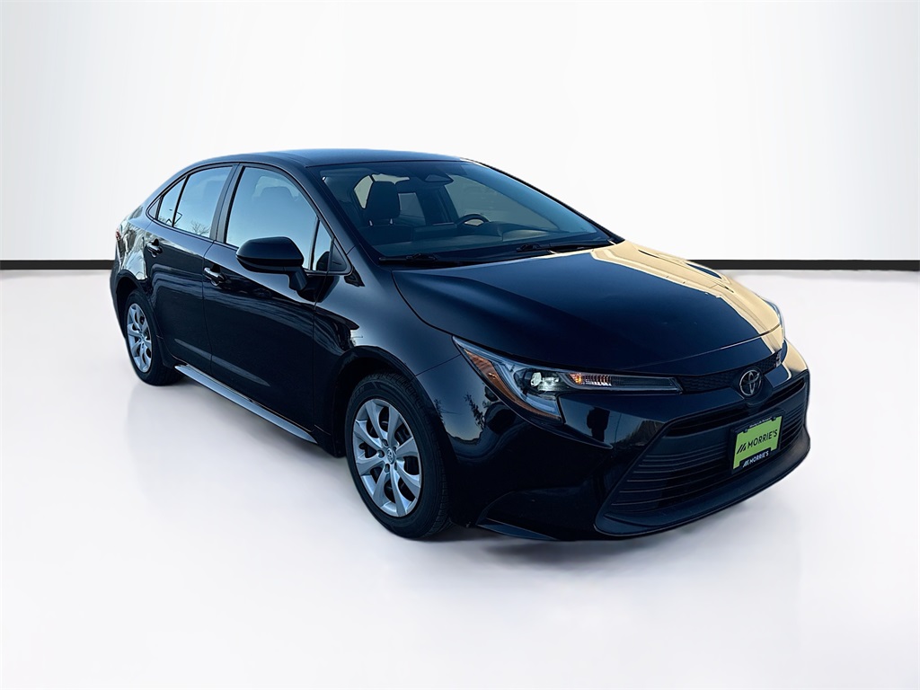 2024 Toyota Corolla LE photo 3