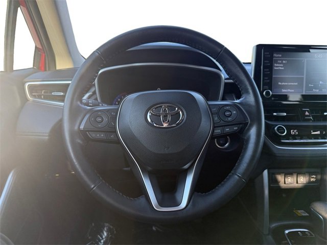 2022 Toyota Corolla Cross XLE photo 16