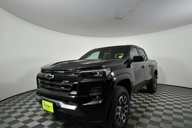 2026 Chevrolet Colorado Z71 photo 2