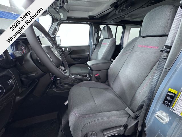 2025 Jeep Wrangler Rubicon photo 17