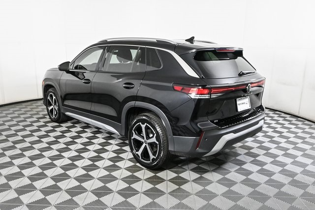 2025 Volkswagen Tiguan SE photo 4