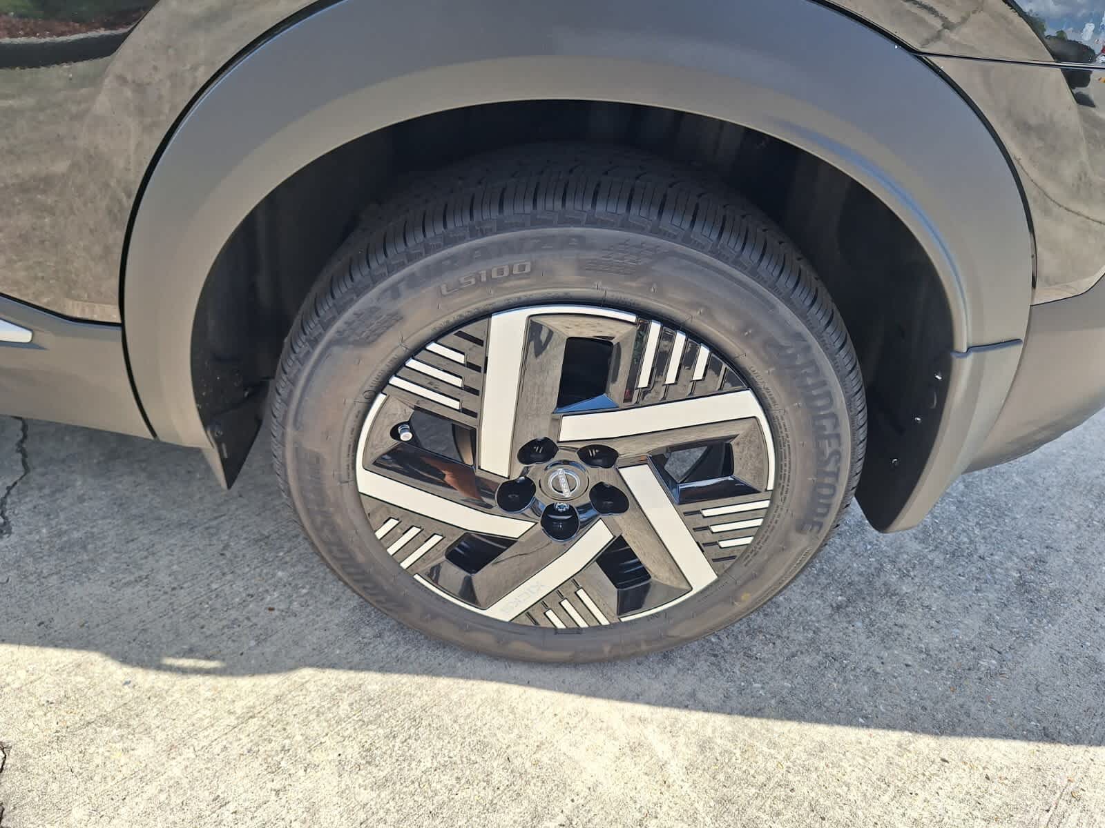 2026 Nissan Kicks SV photo 23