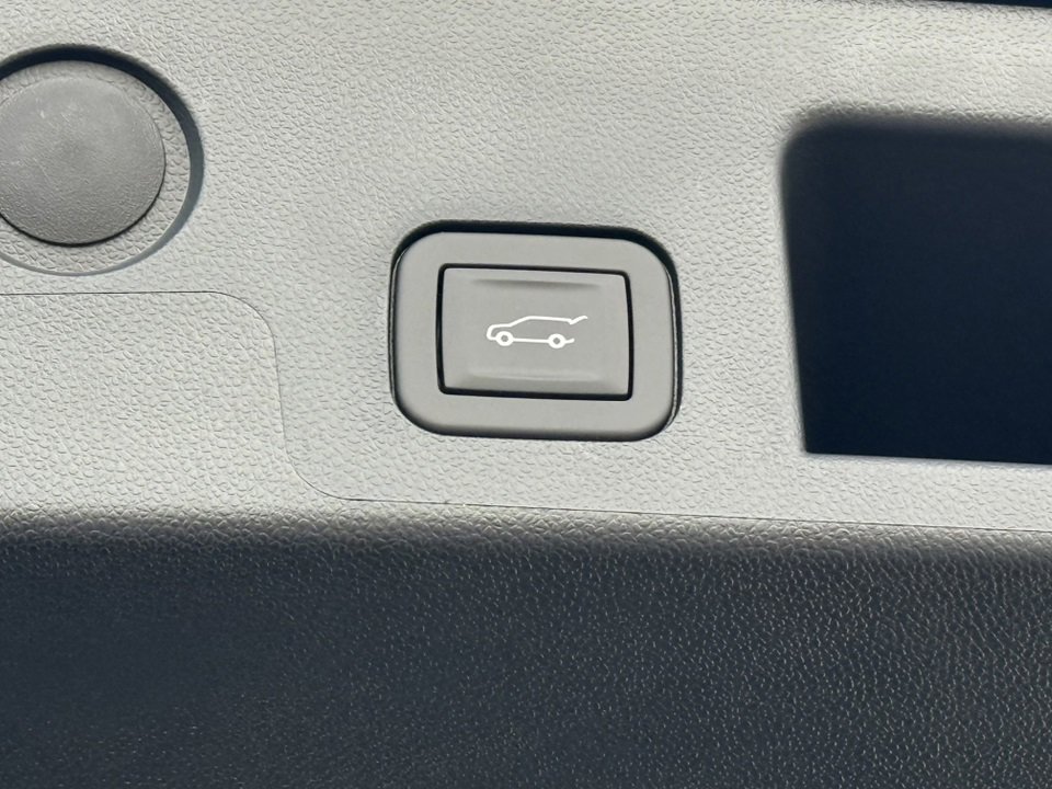 2026 GMC TERRAIN - Image 33