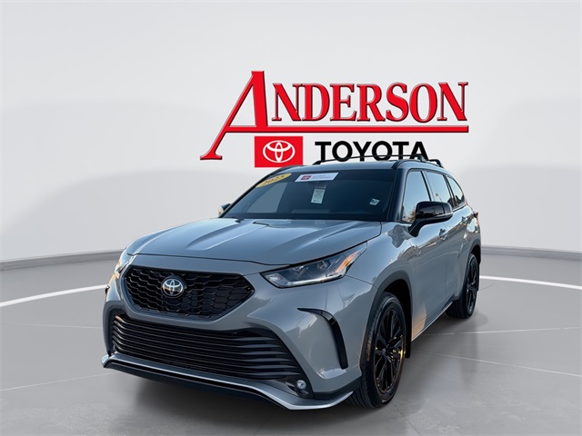 2025 Toyota Highlander XSE's photo
