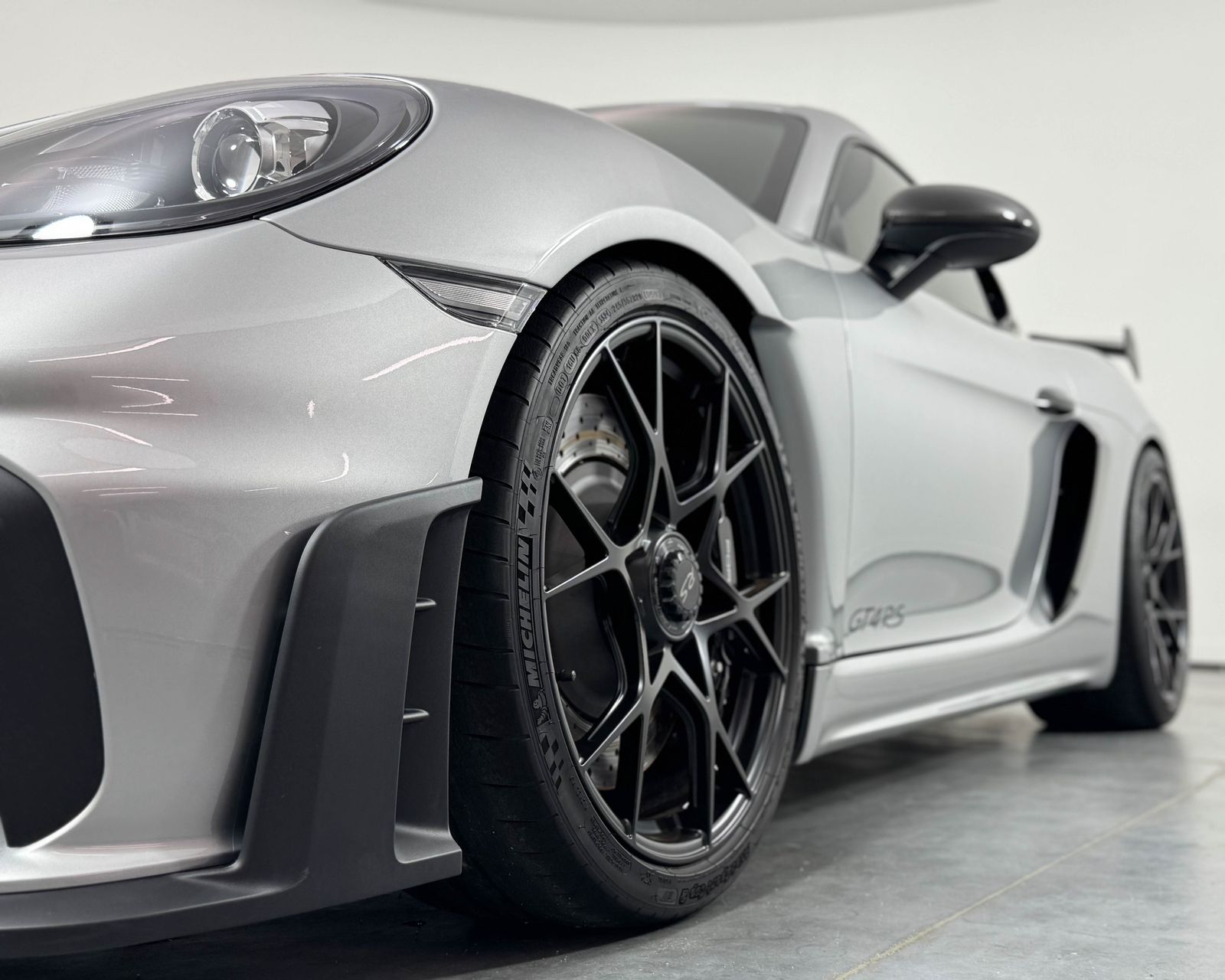 2024 Porsche Cayman GT4 RS photo 36
