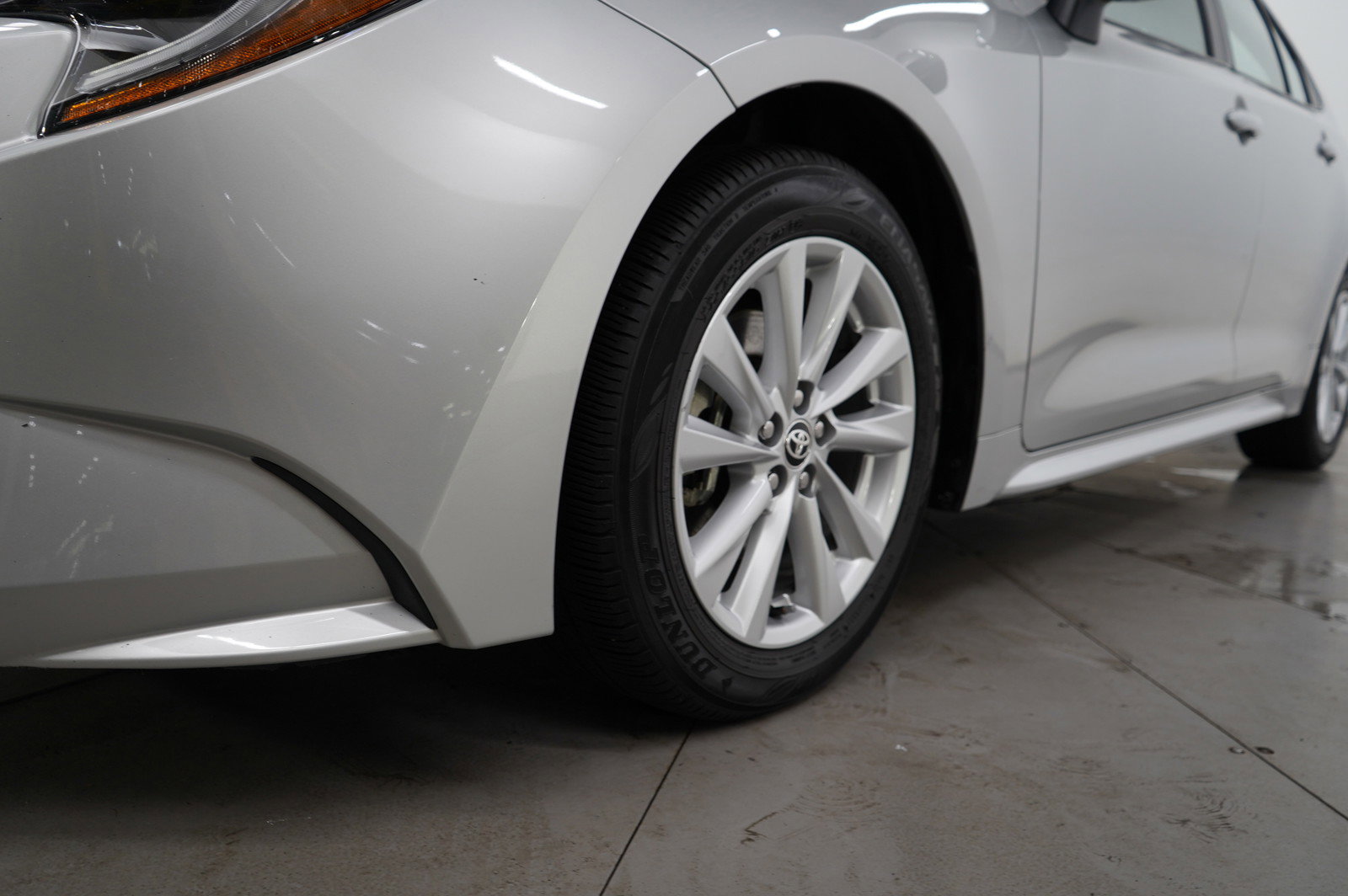 2024 Toyota Corolla LE photo 24