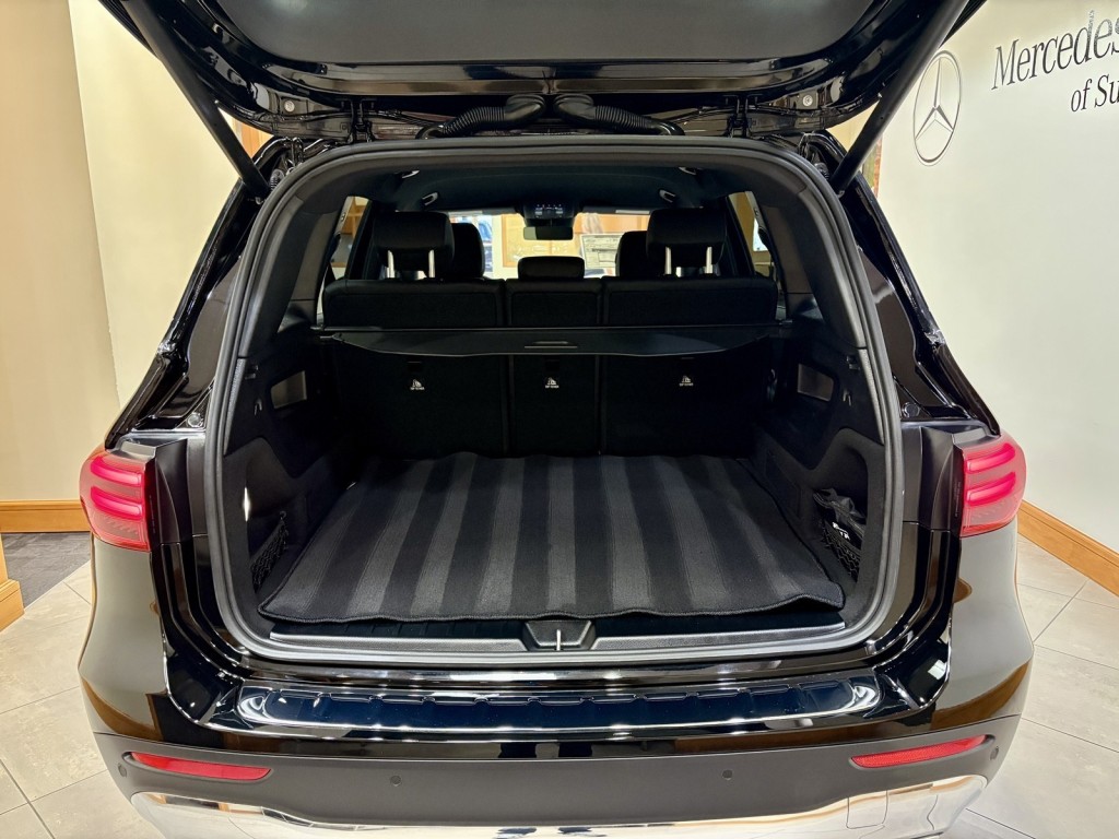 2025 Mercedes Benz GLB 250 photo 21