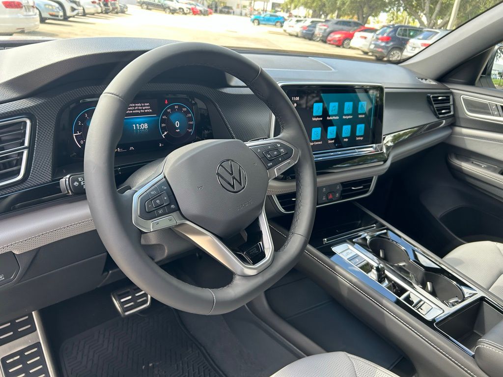 2026 Volkswagen Atlas Cross Sport SEL R-Line photo 11