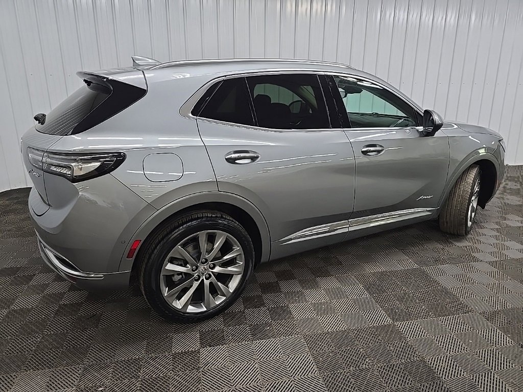 2023 Buick Envision Avenir photo 2