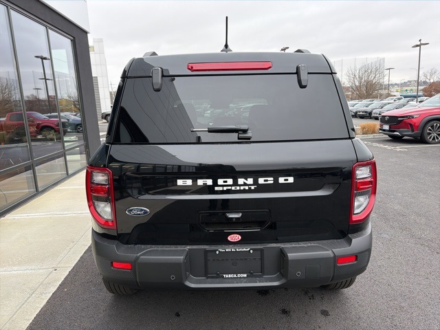 2025 Ford Bronco Sport Outer Banks photo 4