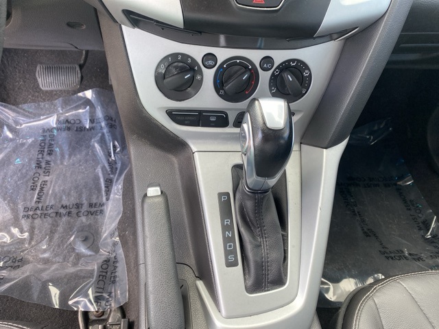 2014 Ford Focus SE photo 15