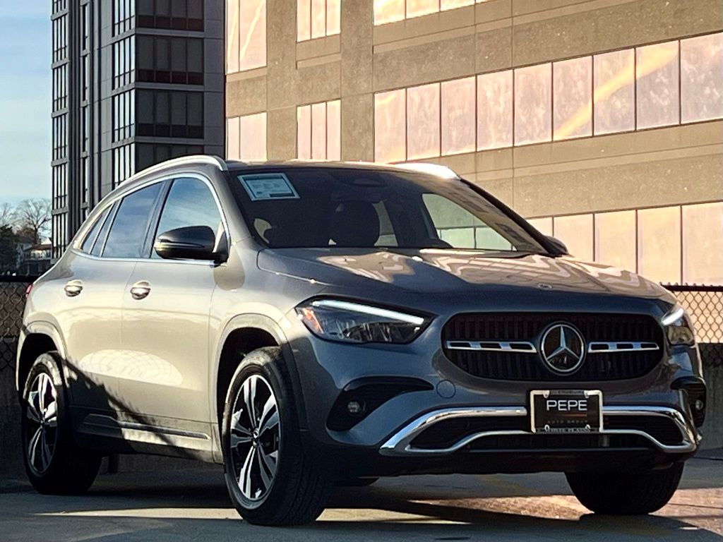 2026 Mercedes-Benz GLA GLA 250's photo