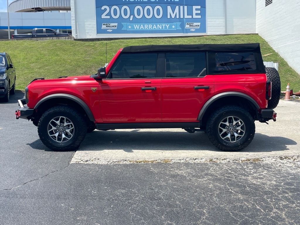 2023 Ford Bronco Badlands photo 4