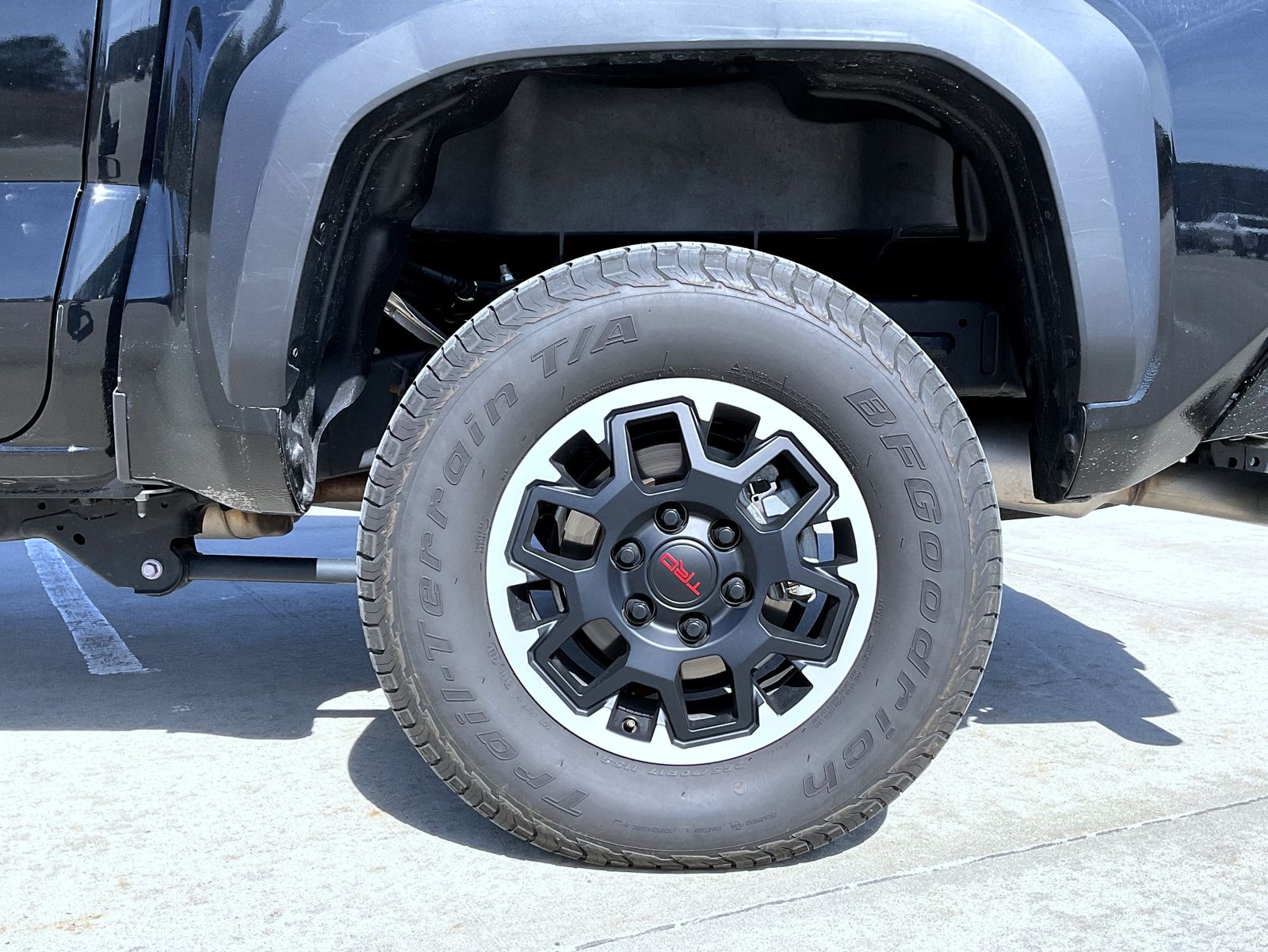 2024 Toyota Tacoma TRD Off-Road photo 23