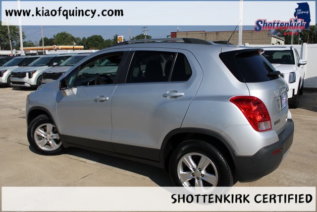 2016 Chevrolet Trax LT photo 3