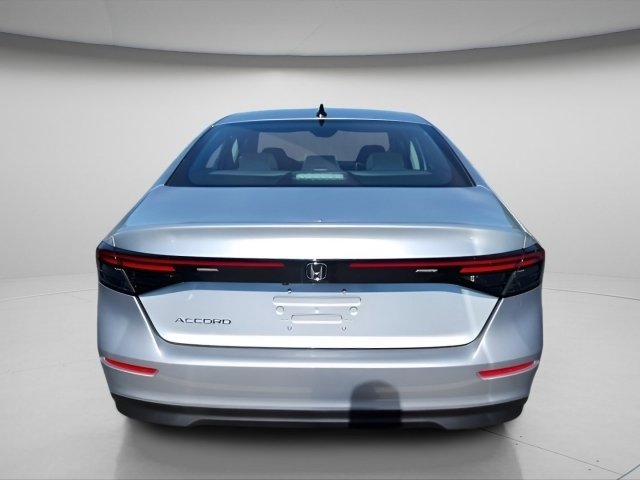 2025 Honda Accord SE photo 6