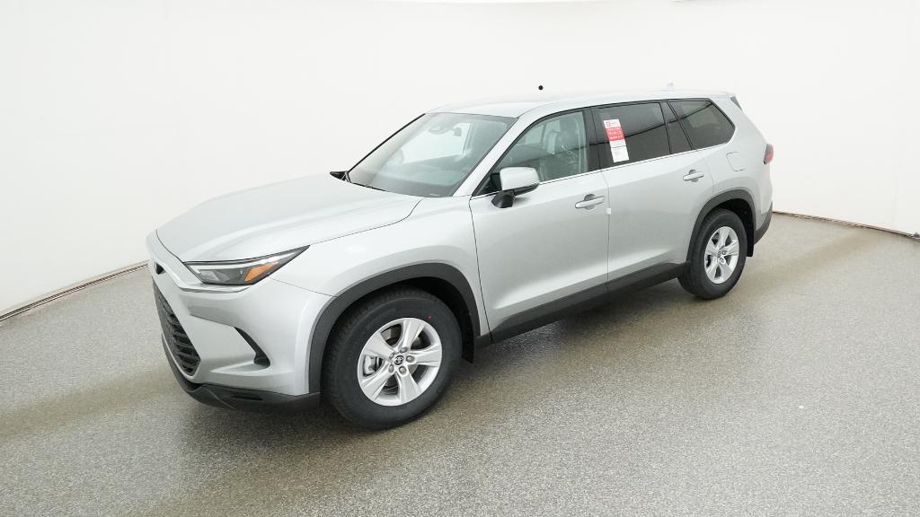 2026 Toyota Grand Highlander LE's photo