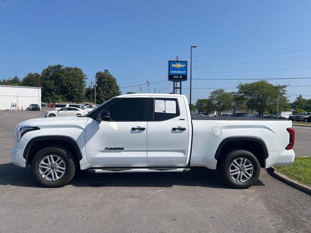 2022 Toyota Tundra SR5 photo 2