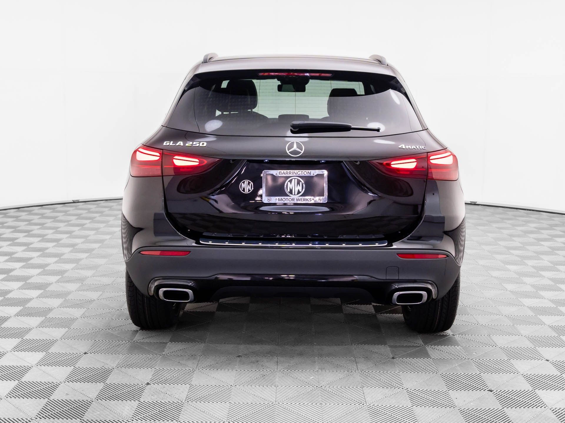 2026 Mercedes Benz GLA 250 4MATIC photo 2