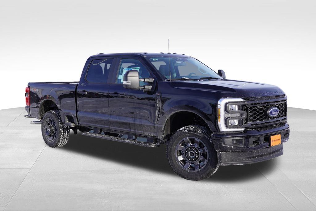 2026 Ford F-350 Super Duty XL's photo