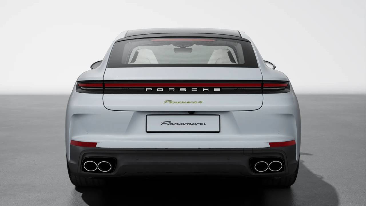 2026 Porsche Panamera 4 E-Hybrid photo 7