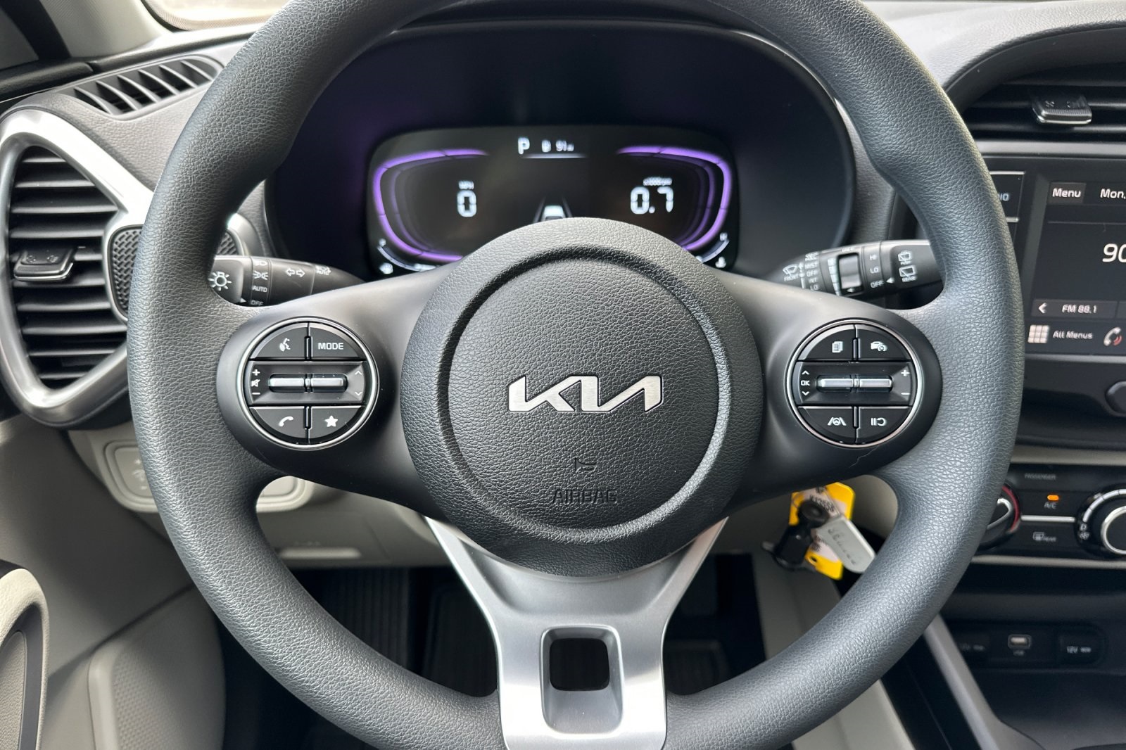 2025 Kia Soul LX S photo 16